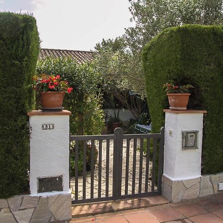 Casita Blanca Con Fibra Optica Y Piscina Cominutaria Villa Tossa de Mar Ngoại thất bức ảnh