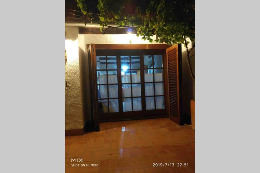 Casita Blanca Con Fibra Optica Y Piscina Cominutaria Villa Tossa de Mar Ngoại thất bức ảnh