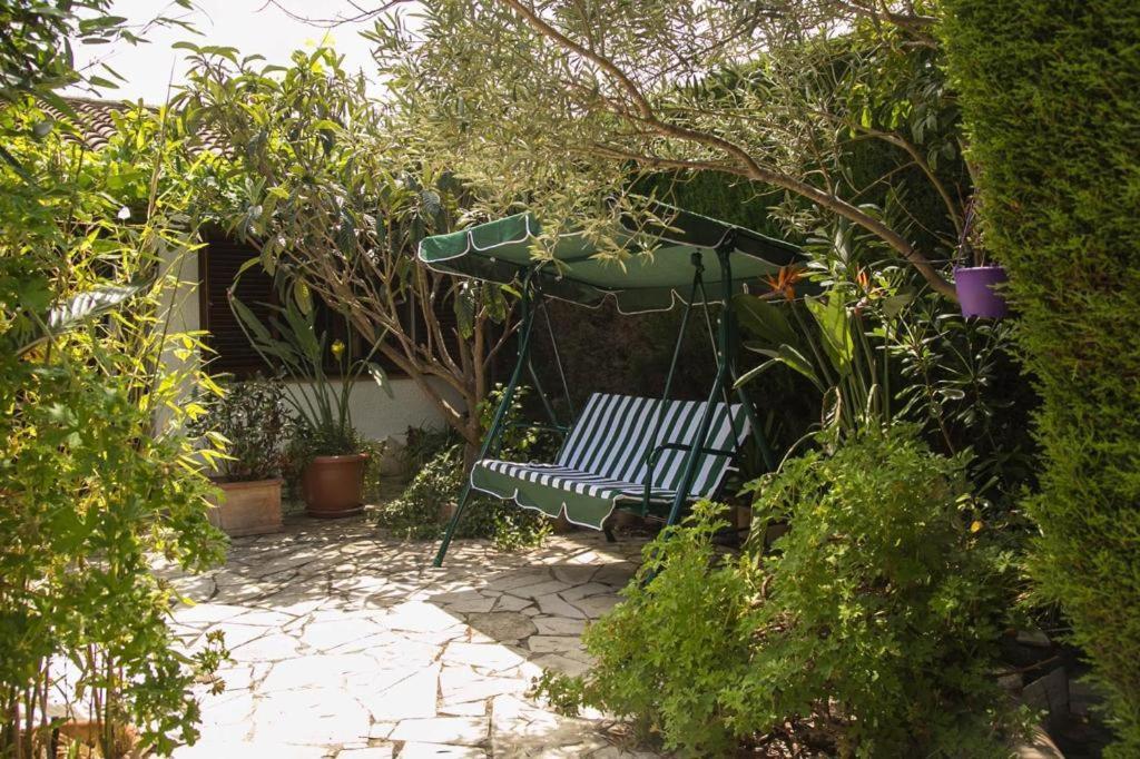 Casita Blanca Con Fibra Optica Y Piscina Cominutaria Villa Tossa de Mar Ngoại thất bức ảnh